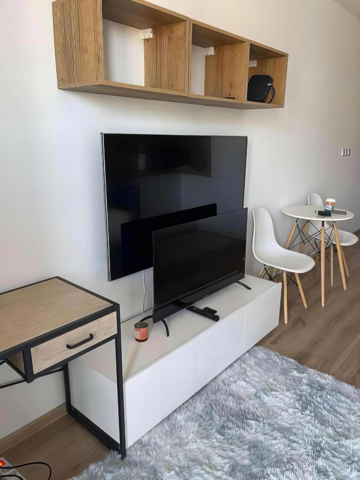 77 Wiktoryn Studio Appartement Warschau Buitenkant foto